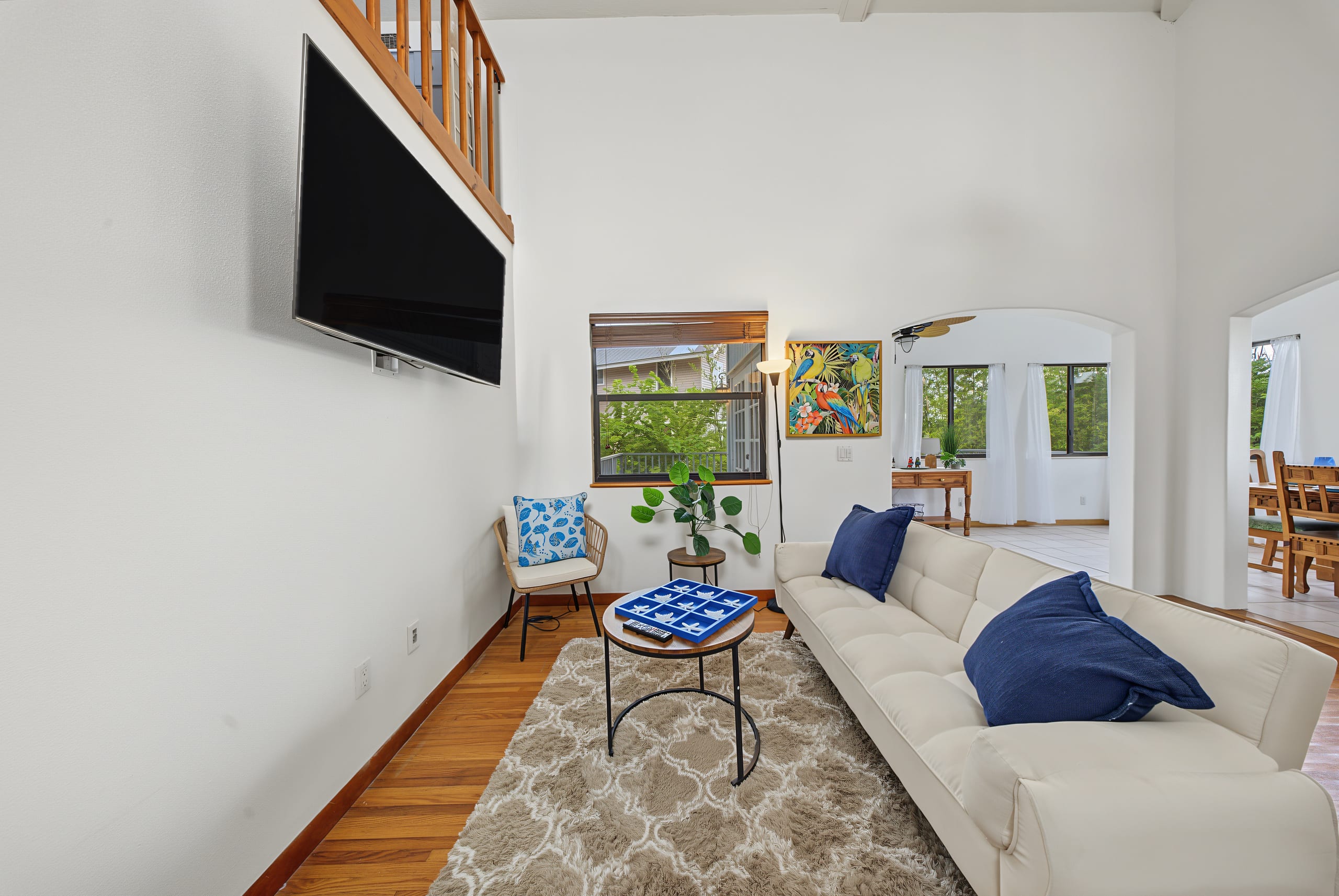 51 Vip Island, inside, photograph 59 of 112