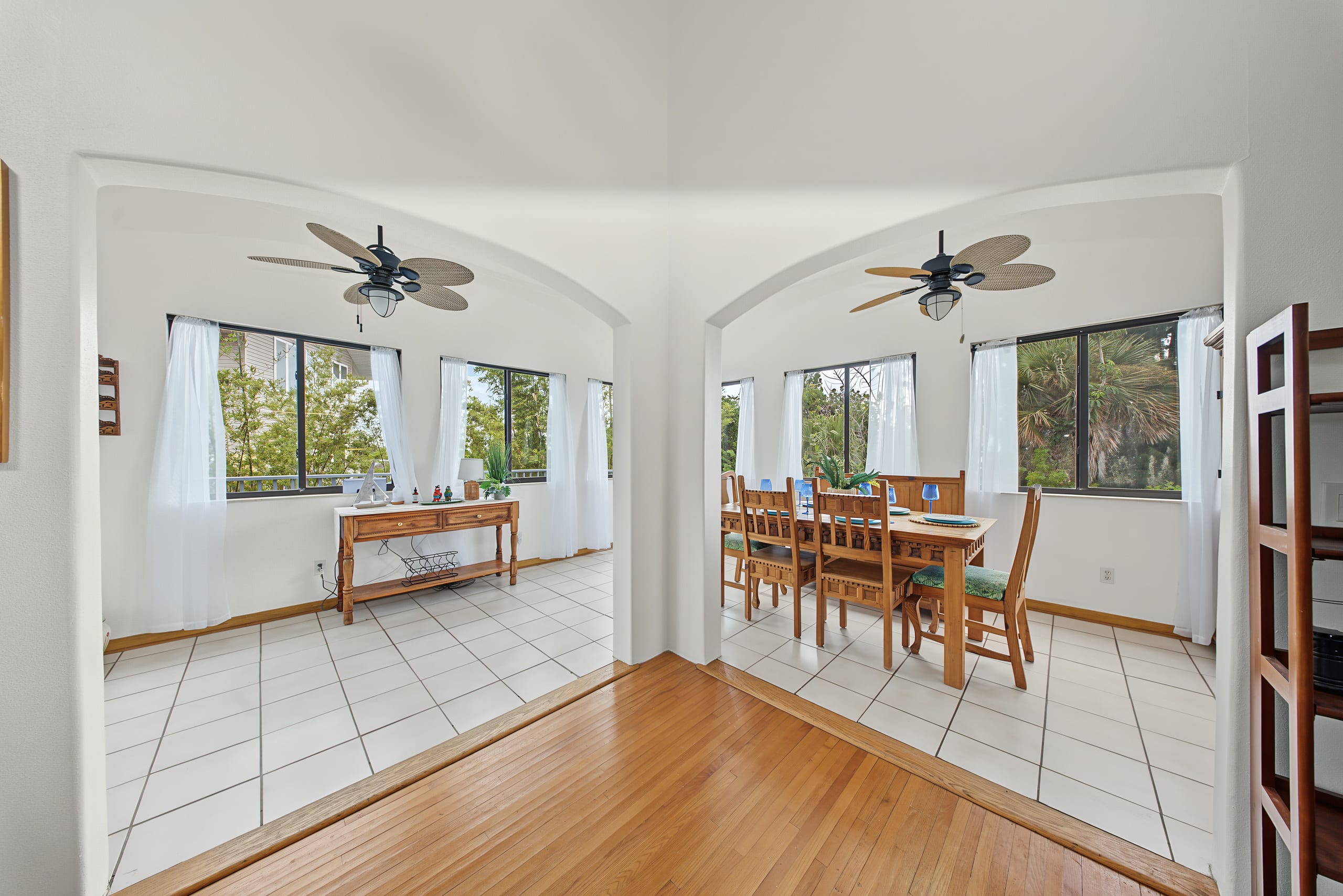 51 Vip Island, inside, photograph 50 of 112