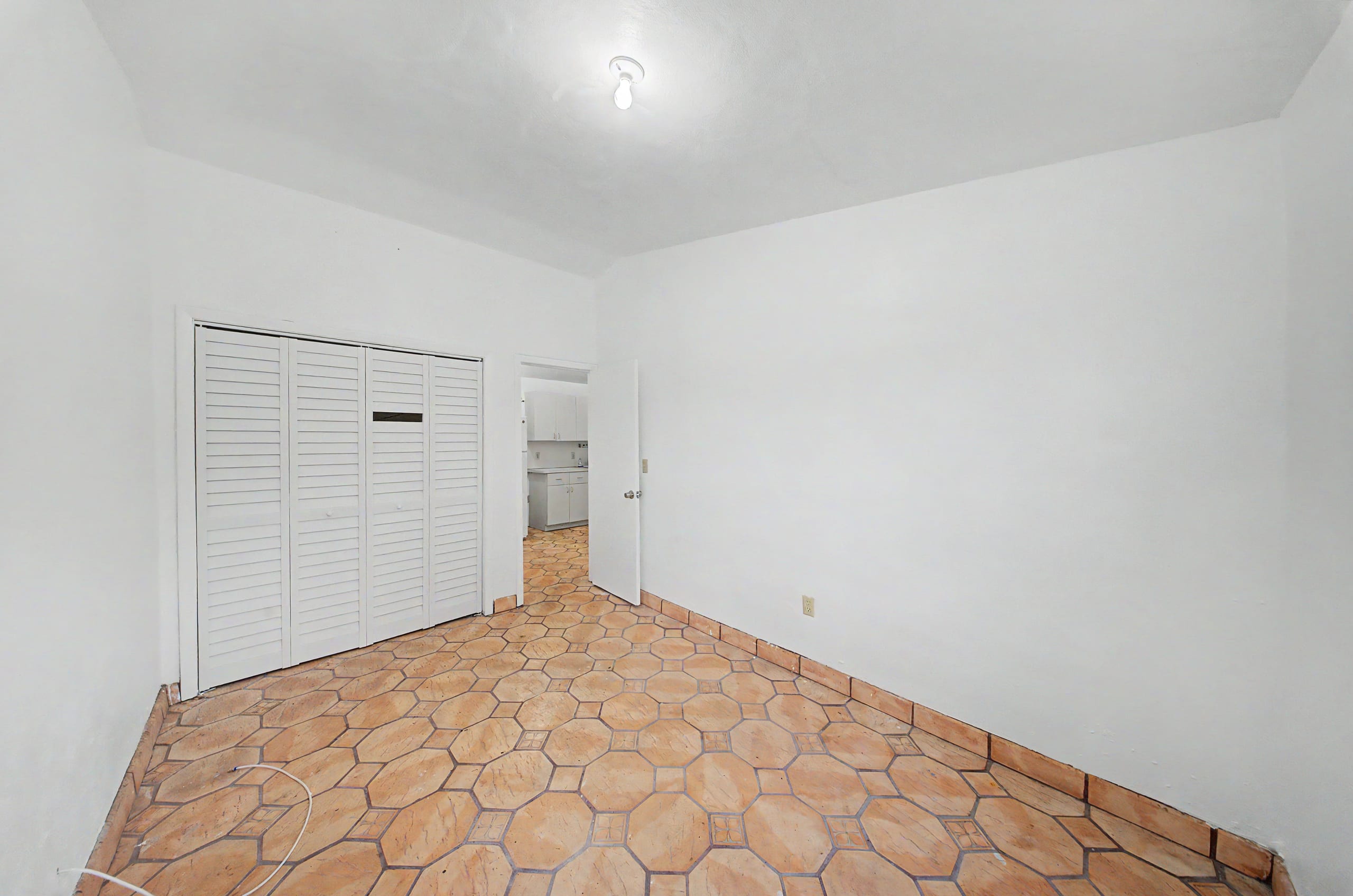 15365 SW 206 Ave, inside, photograph 9 of 75