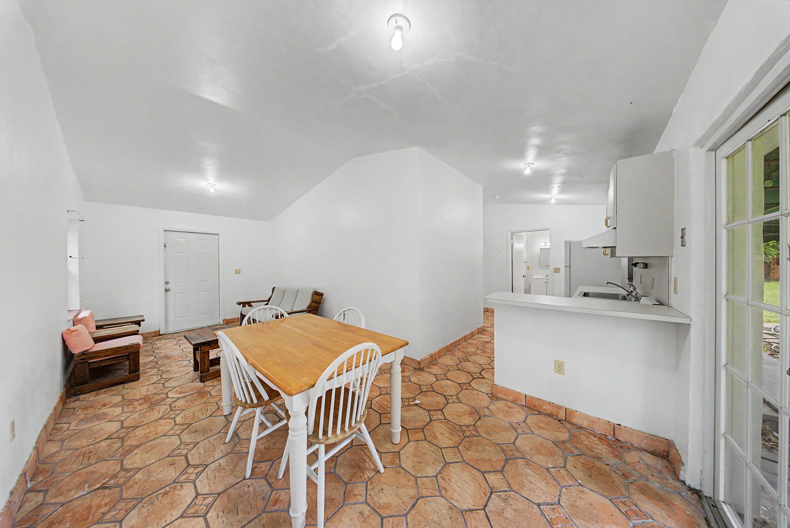 15365 SW 206 Ave, inside, photograph 2 of 75